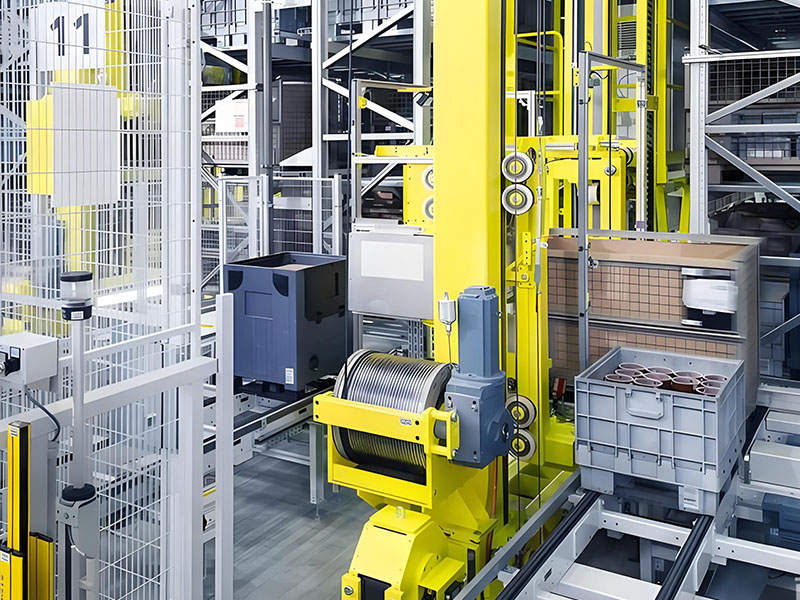 Warehouse stacker crane